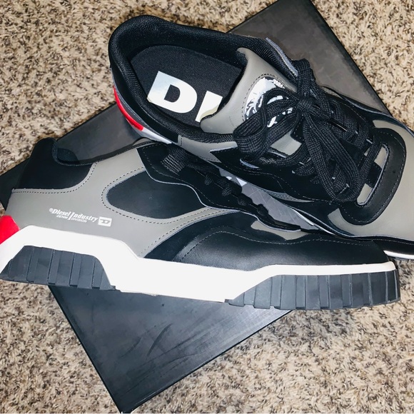 Diesel Black Logo Sneakers - Picture 1 of 7